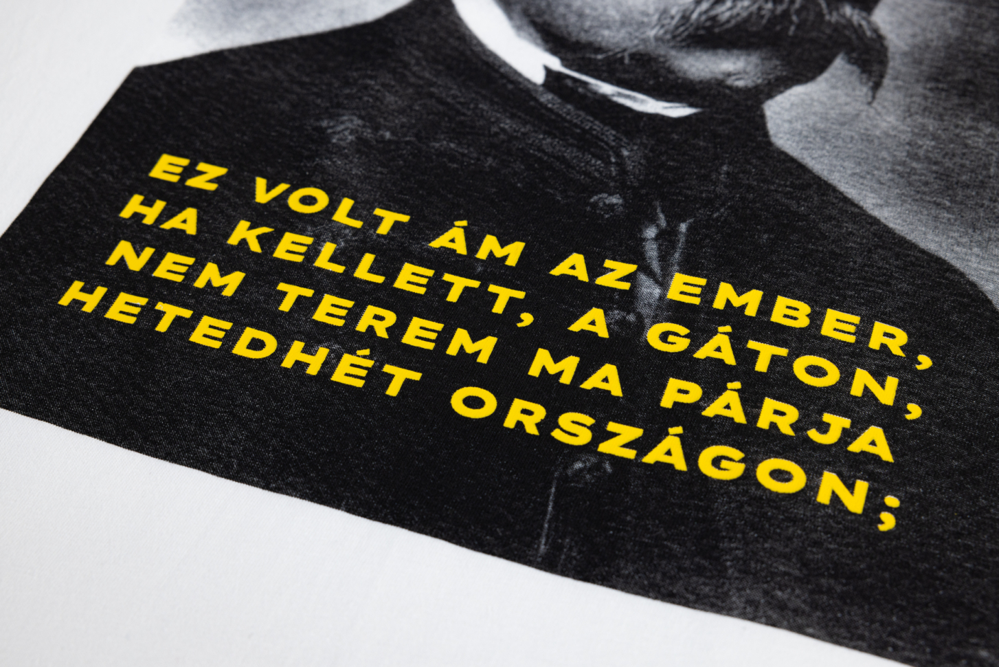 Arany János fehér férfi póló